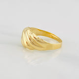 Waves Ring 1.9g / Size 7 1/4 Yellow Gold 18K