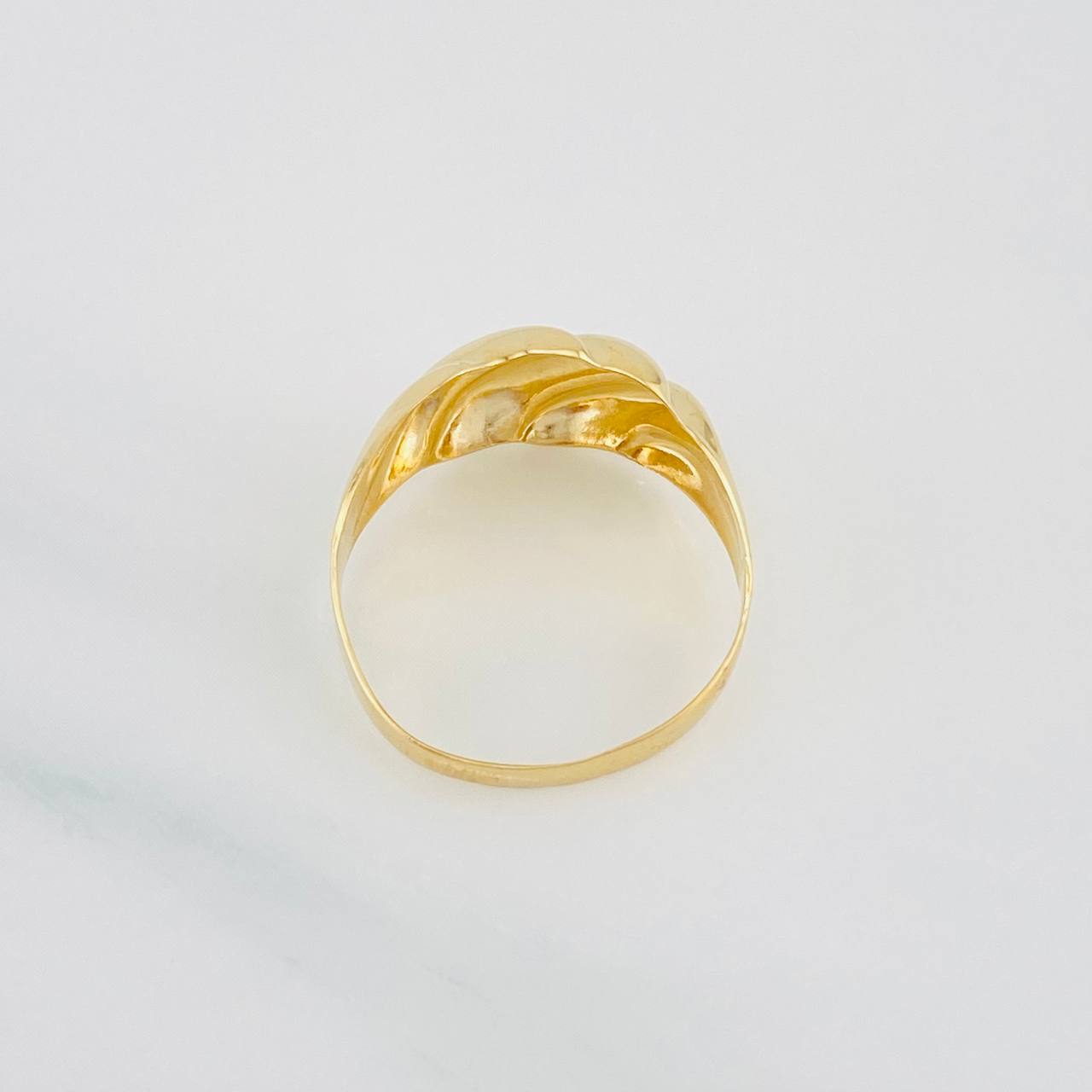 Waves Ring 1.9g / Size 7 1/4 Yellow Gold 18K