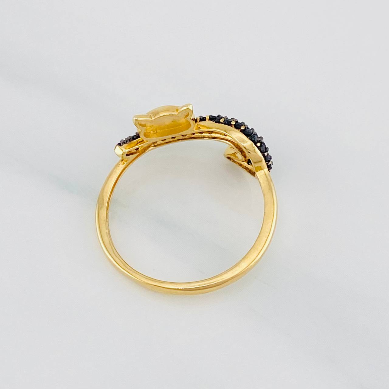 Cat Ring 1.95g / Size 6 1/4 Two-Tone Black Yellow 18K Gold