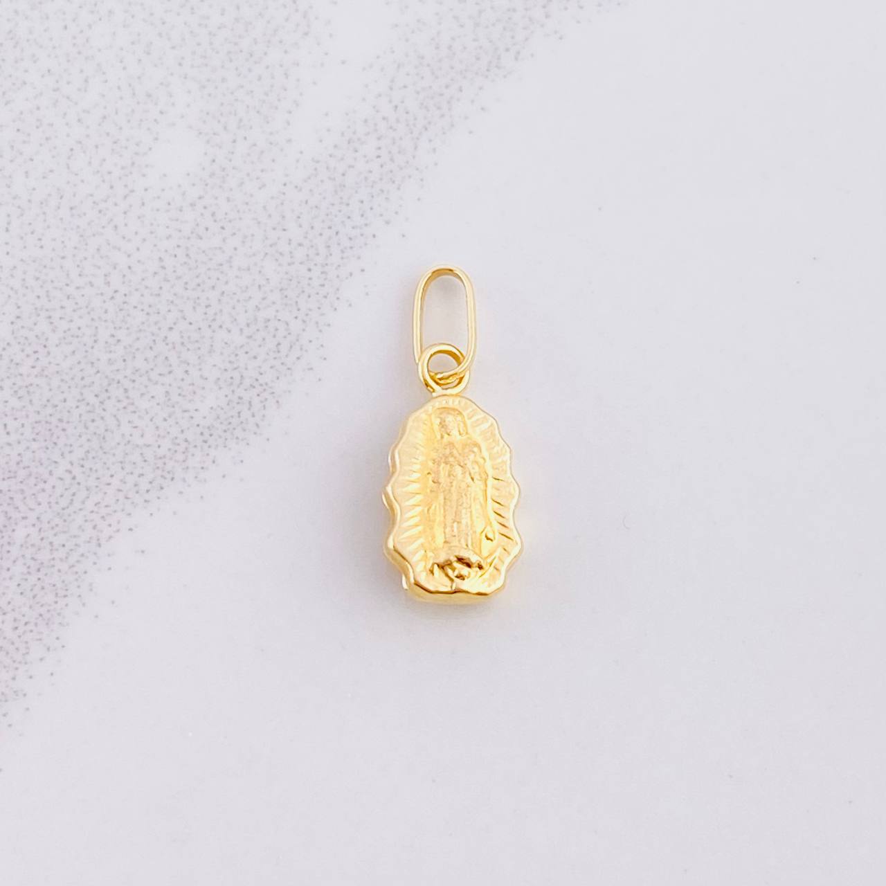 Dije Virgen de Guadalupe 0.35g / 3/4 in Oro Amarillo 18K