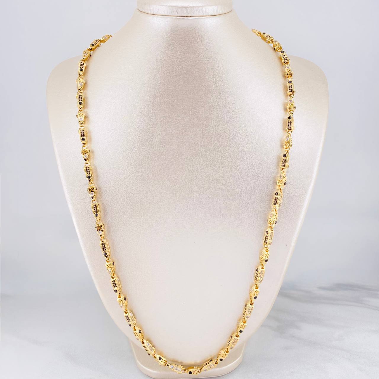 Rustic Chain Three-Dimensional Cylinders 54.3g / 26 in / 5.6mm Yellow Gold 18K