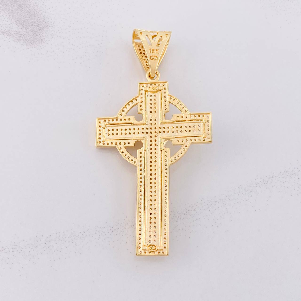 Dije Cruz Cristo Celta 14.15g / 2 1/2 in Oro Amarillo 18K