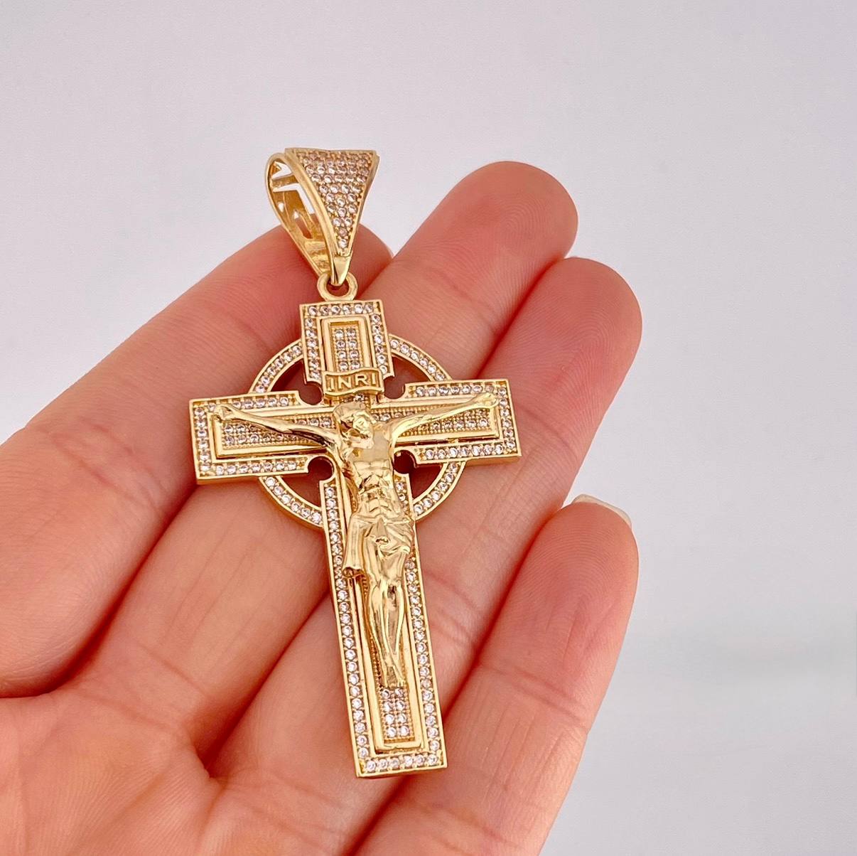 Dije Cruz Cristo Celta 14.15g / 2 1/2 in Oro Amarillo 18K