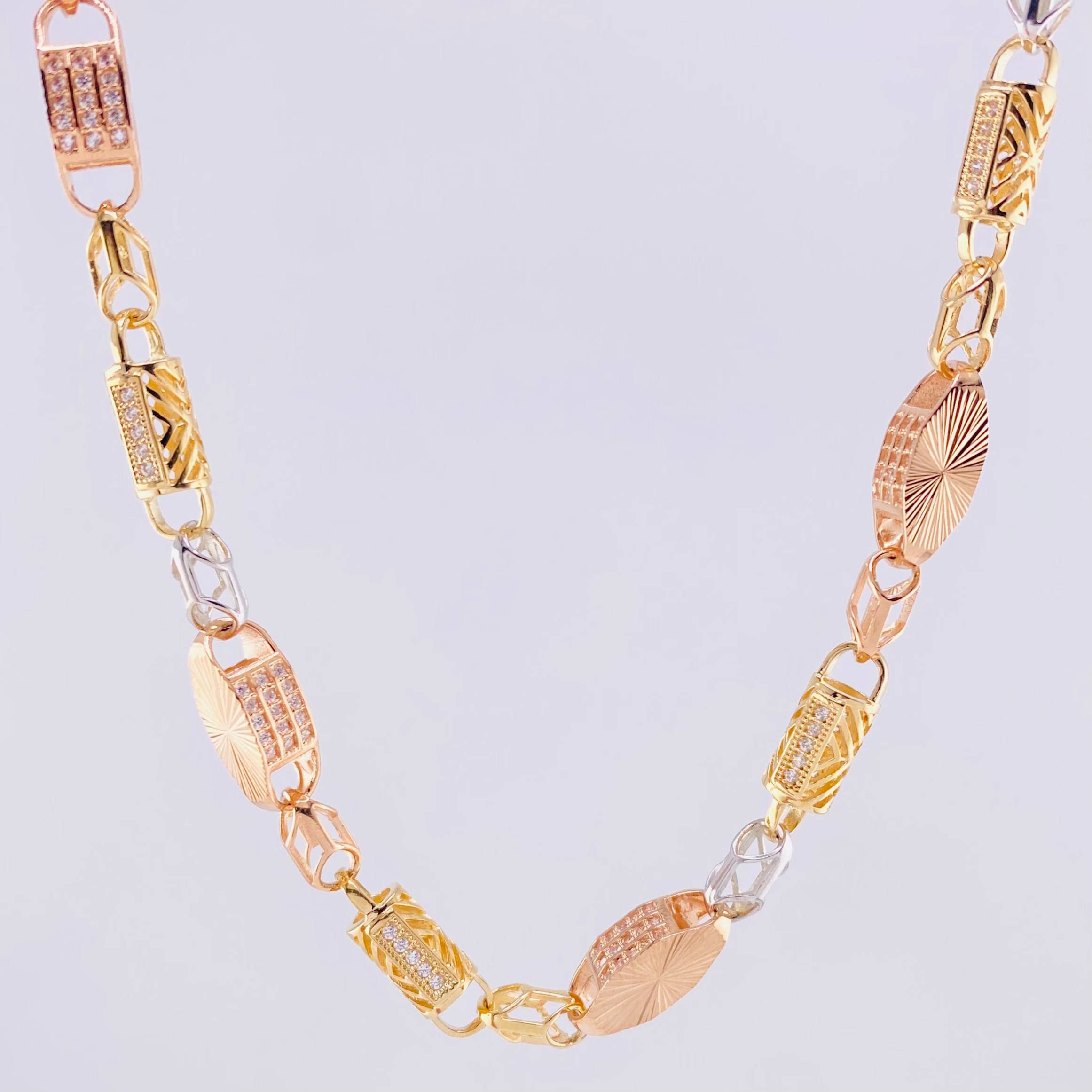 Cadena Rustico Cilindro Rectangular Diamantada 51.7g / 27 3/4 in / 5.5mm Tres Oros 18K