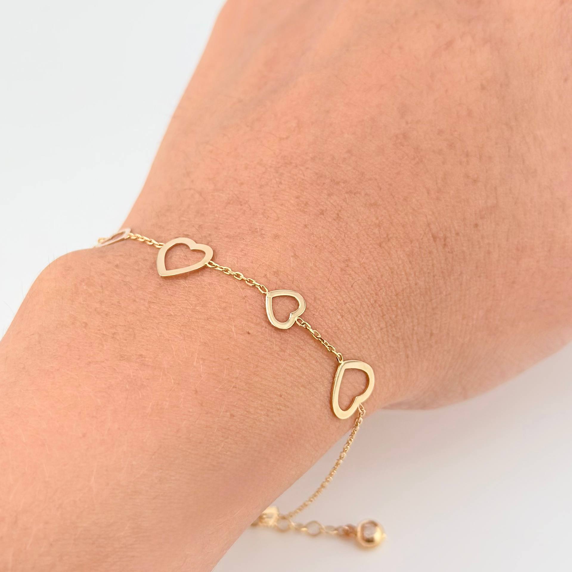 Pulso Aro Seguido Silueta Corazon 1.65g / 7 1/4 in / 0.6mm Oro Amarillo 18K