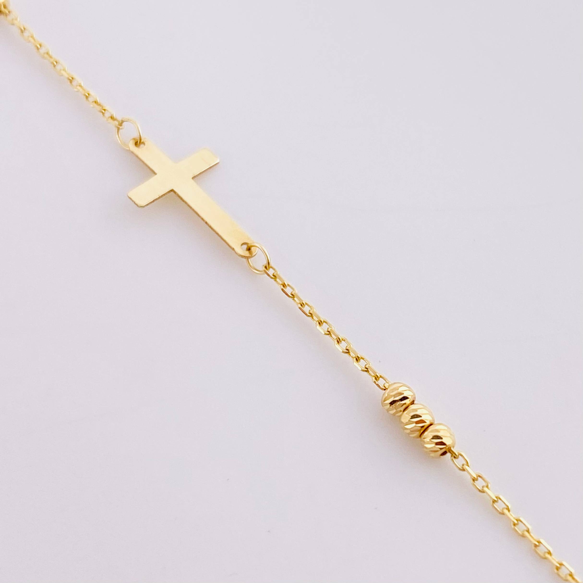 Classic Link Bracelet Cross Plain 1.3g / 7 3/4 in / 0.6mm 18K Yellow Gold