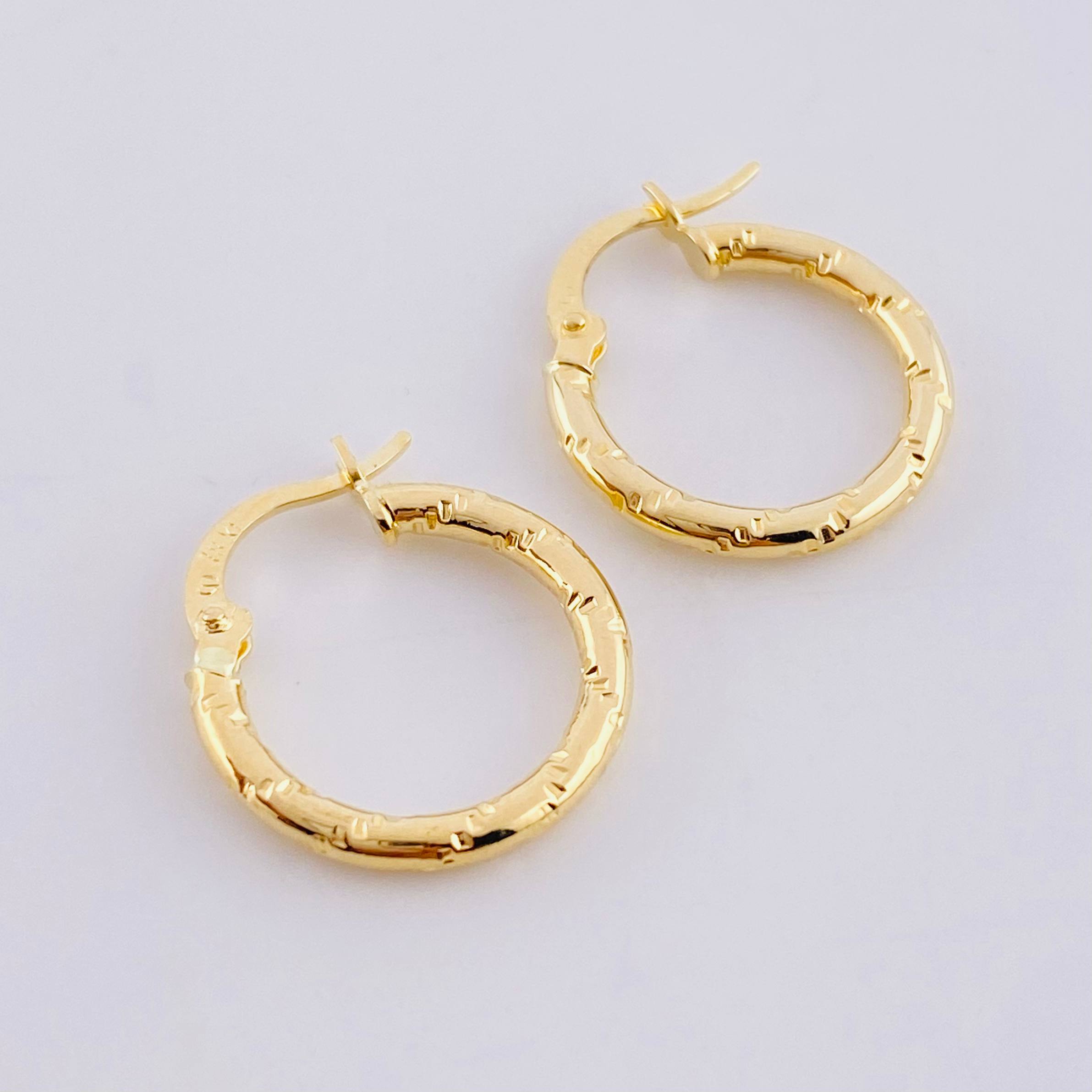 Hoop Earrings Maribel 1.25g / 3/4 in Yellow Gold 18K