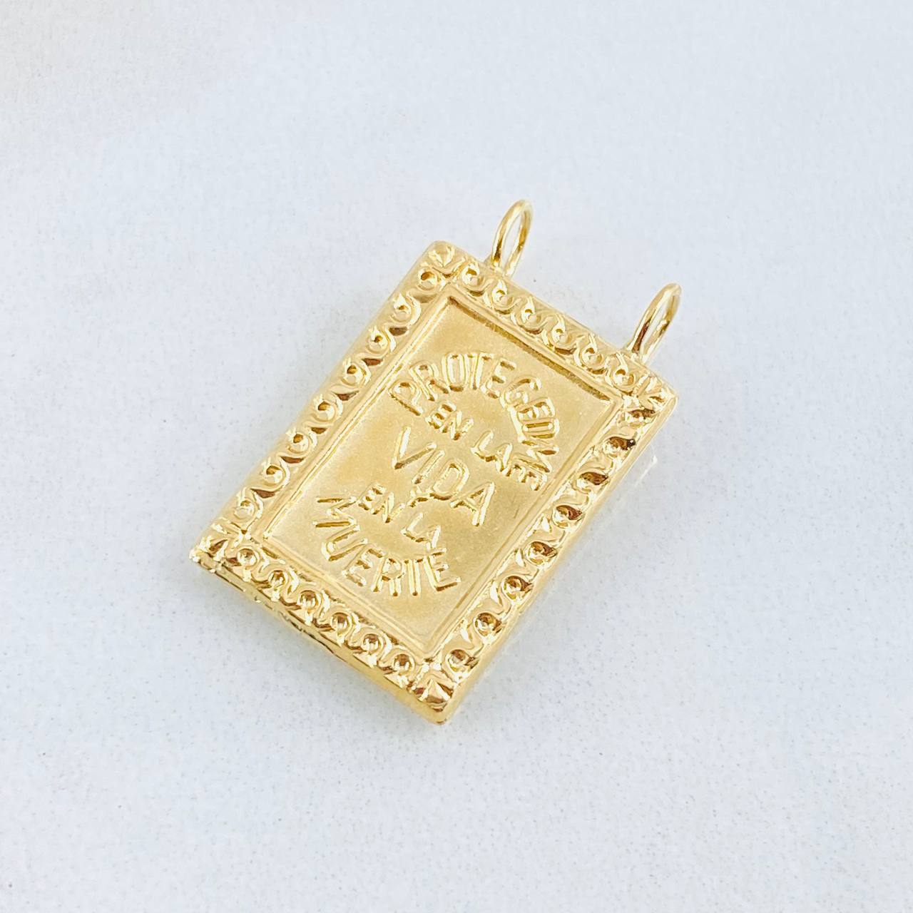 Dije Escapulario Corazon De Jesus 1.7gr / 1 in / Oro Amarillo 18K