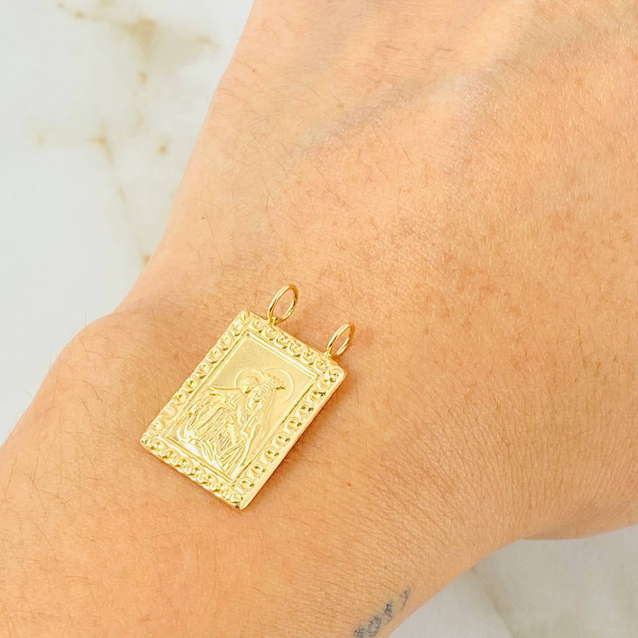 Dije Escapulario Virgen Del Carmen 1.65gr / 1 in / Oro Amarillo 18K