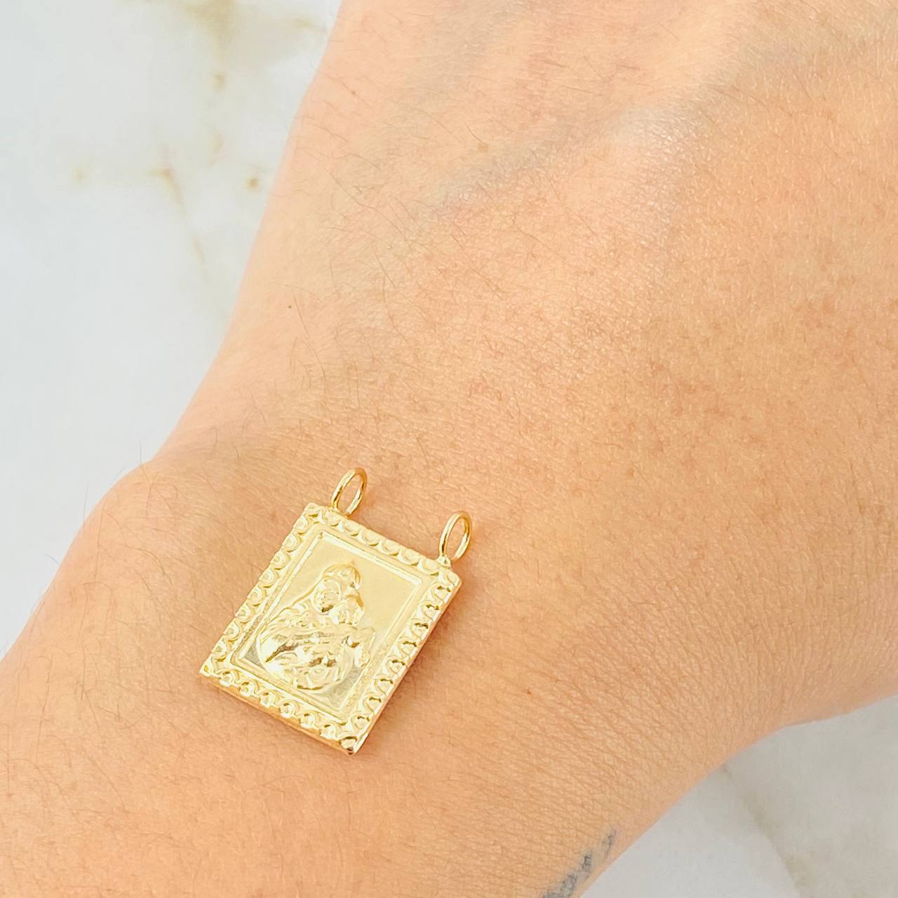 Dije Escapulario Doble Faz 1.5gr / 3/4 in / Oro Amarillo 18K *