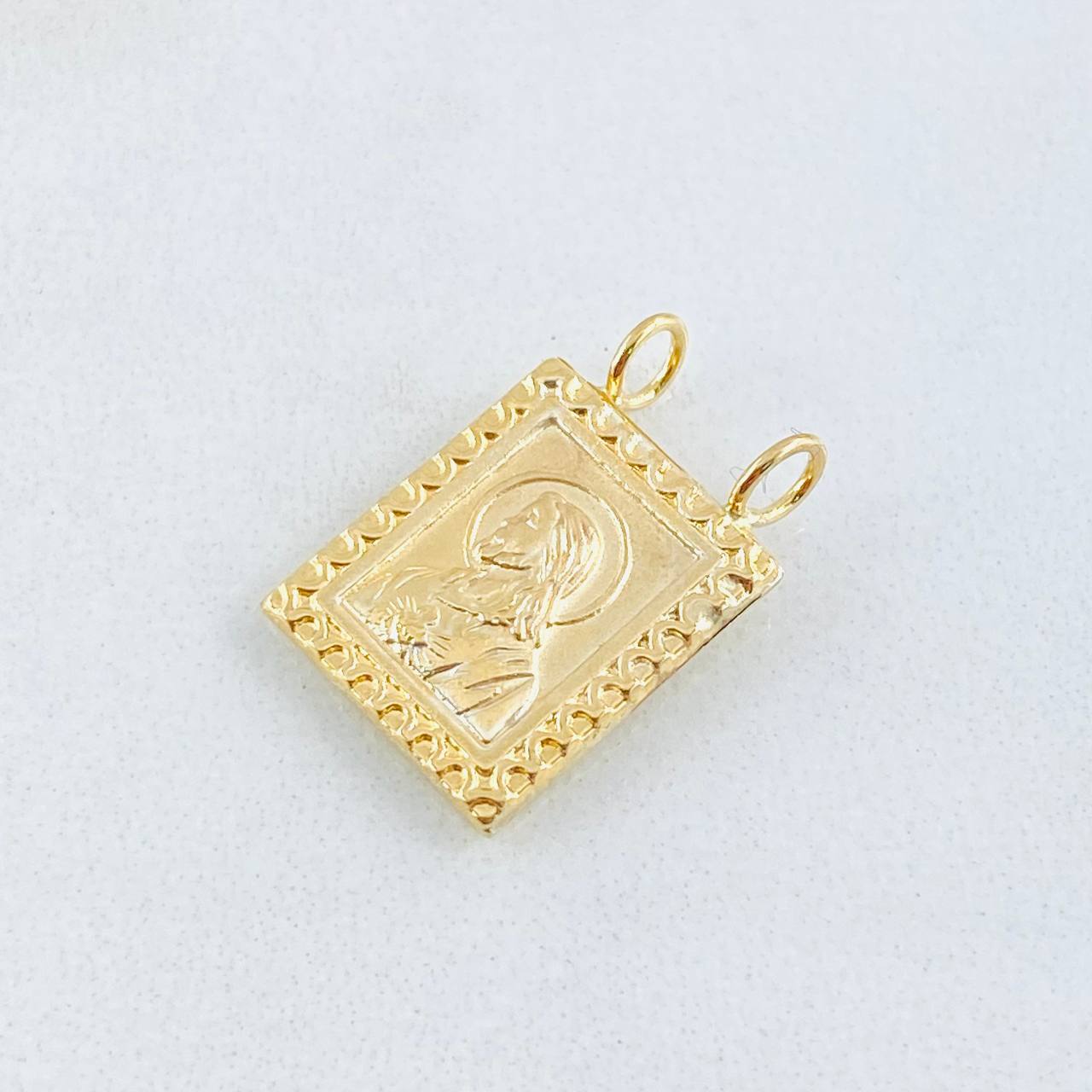 Dije Escapulario Doble Faz 0.85gr / 3/4 in / Oro Amarillo 18K ©