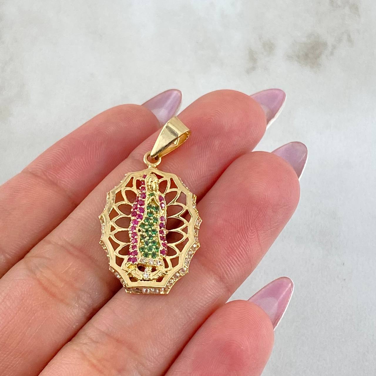 Dije Virgen Guadalupe 3.55gr / 1 1/4 in / Oro Amarillo 18K