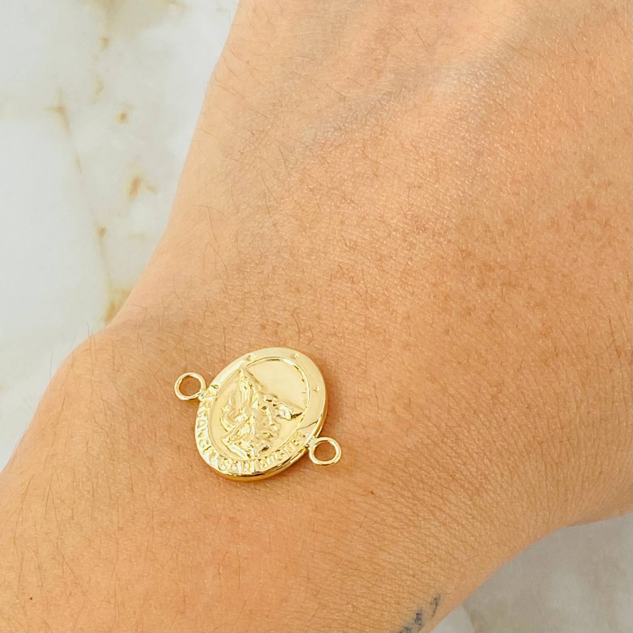 Herraje San Miguel Arcangel 1.2gr / 3/4 in / Oro Amarillo 18K