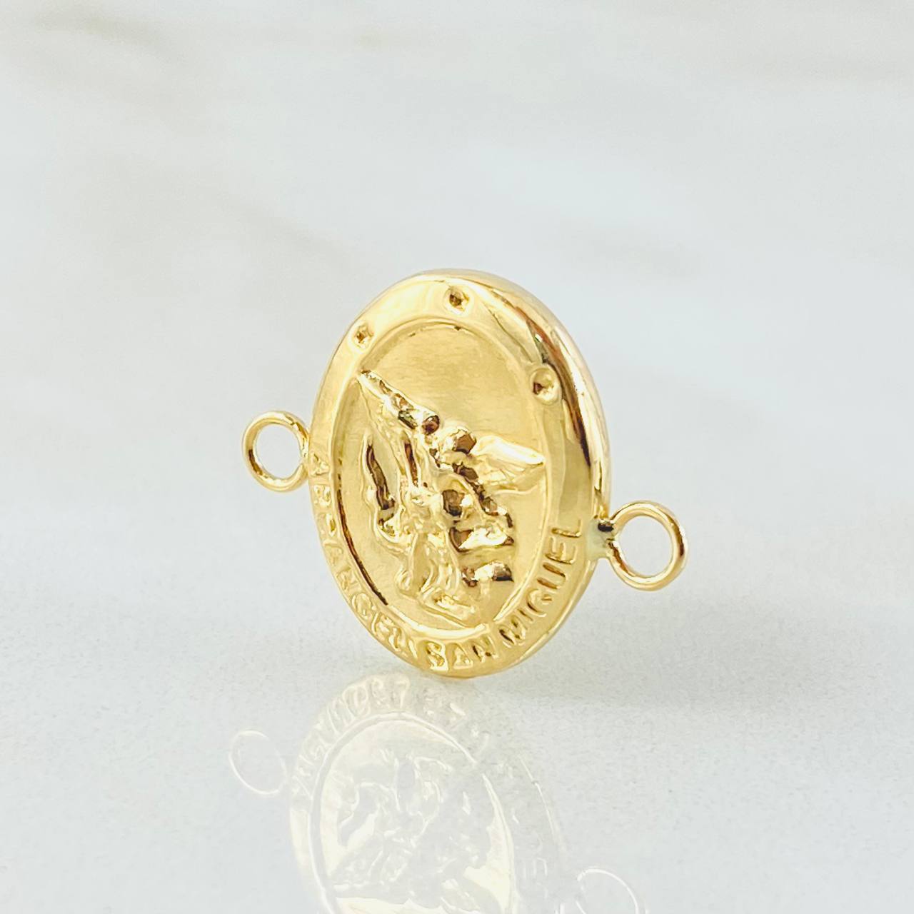 Herraje San Miguel Arcangel 1.15gr / 3/4 in / Oro Amarillo 18K