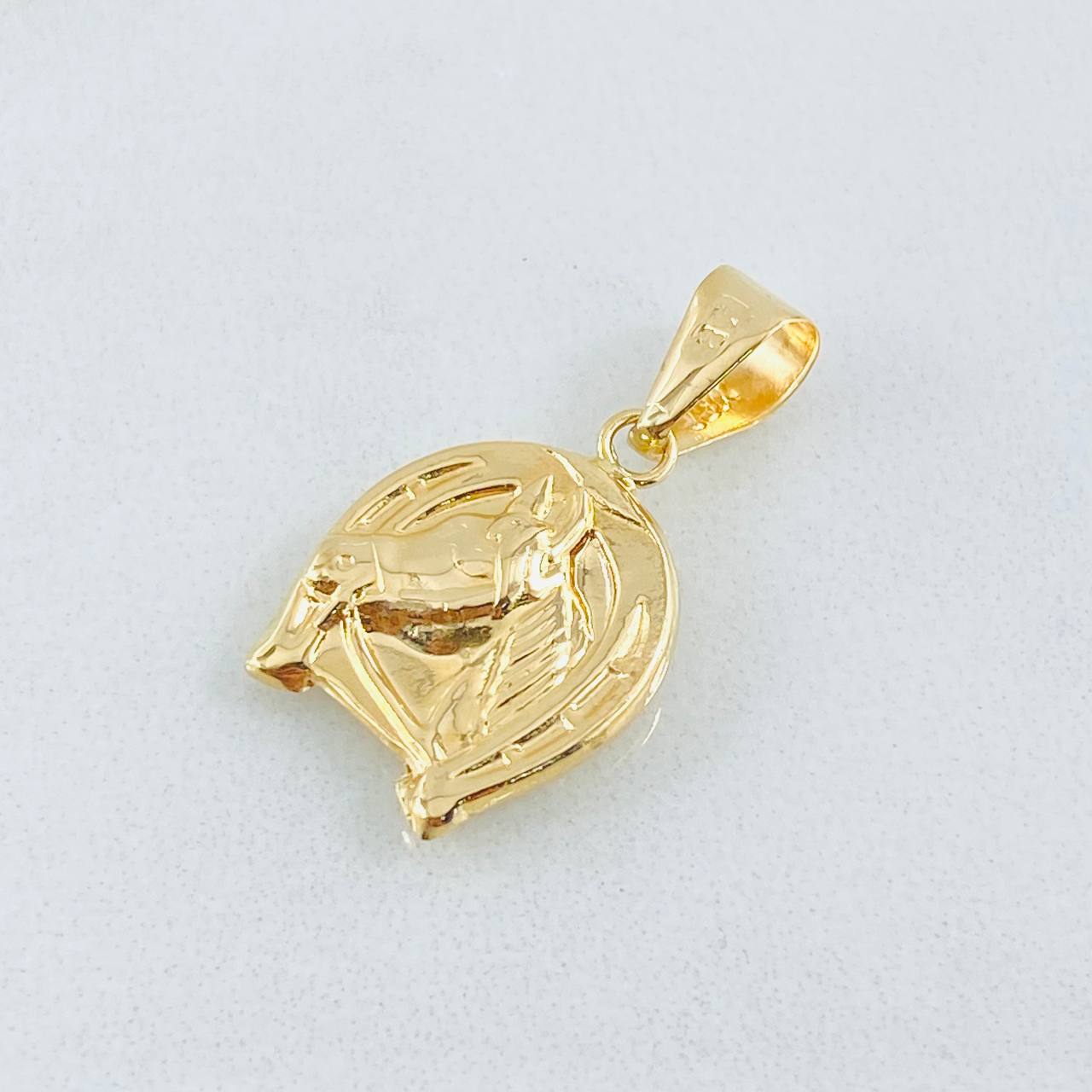 Dije Herradura Caballo 1.15gr / 3/4 in / Oro Amarillo 18K ©