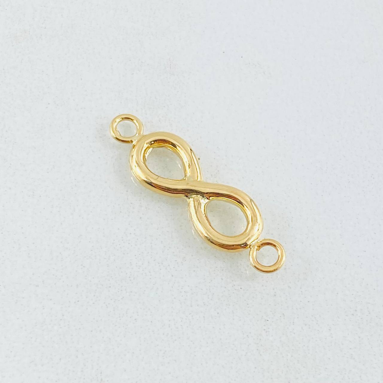 Charm Infinity 0.5gr / 0.8in / 18K Gold