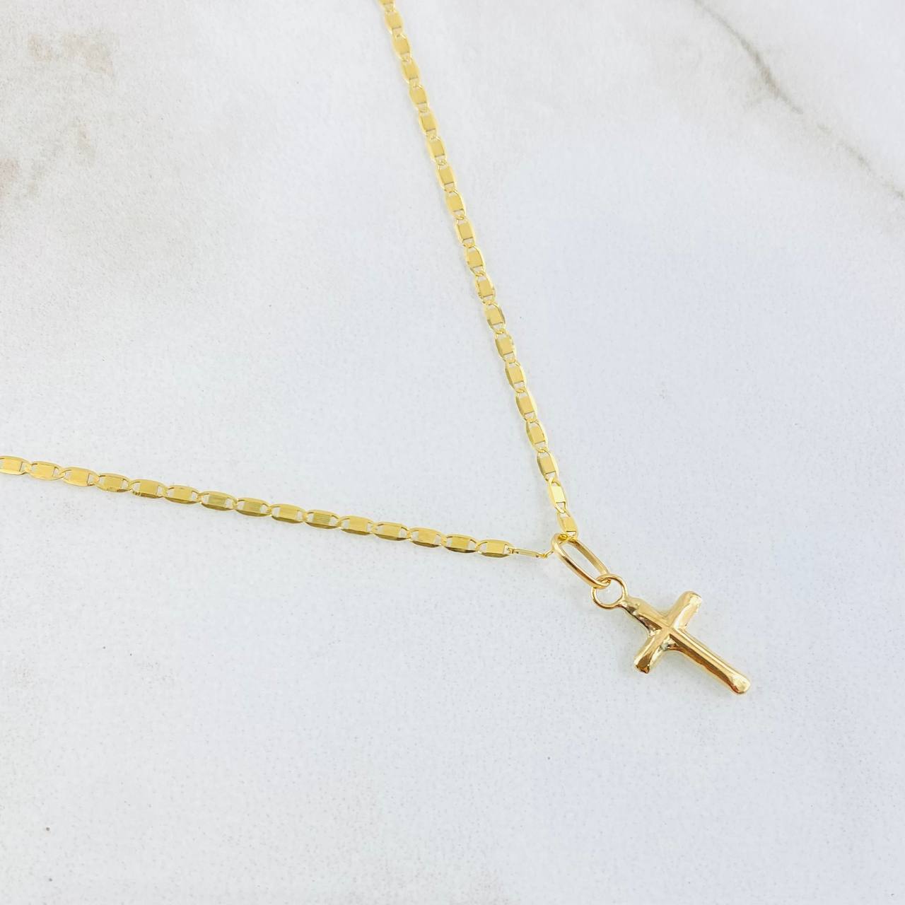 Set Cadena y Dije Plana + Cruz Lisa 1.5gr / Oro Amarillo 18K