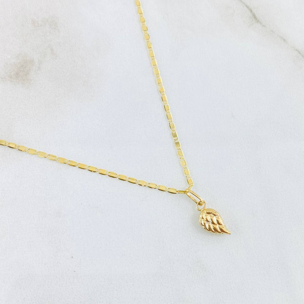 Set Cadena y Dije Plana + Ala 1.55gr / Oro Amarillo 18K