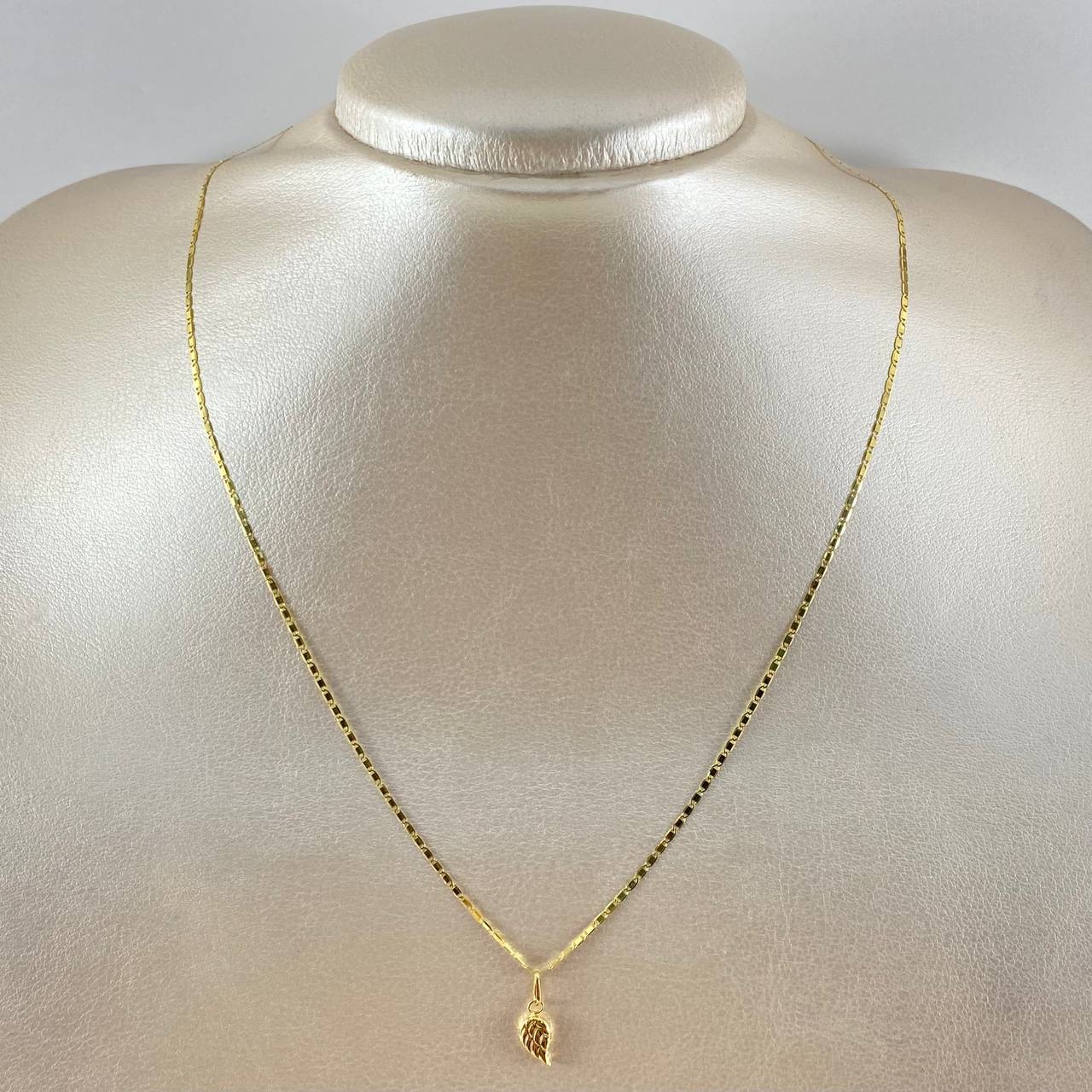 Set Cadena y Dije Plana + Ala 1.55gr / Oro Amarillo 18K
