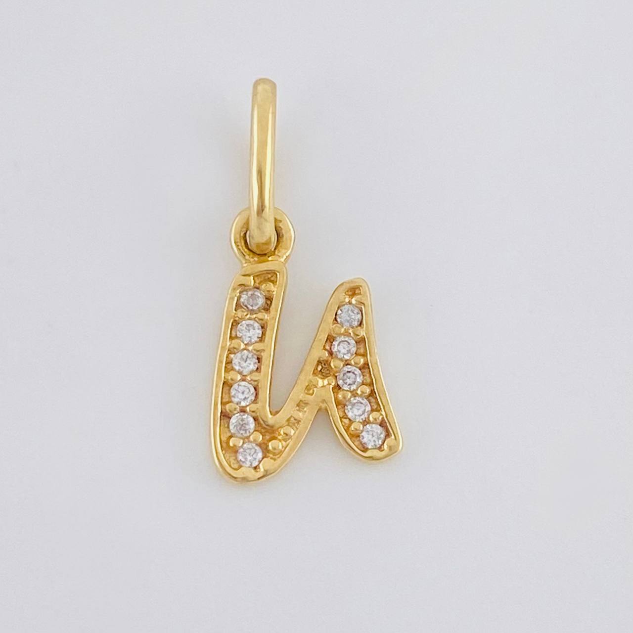 Dije Letra U Cursiva 0.75 g / 3/4 in Oro Amarillo 18K