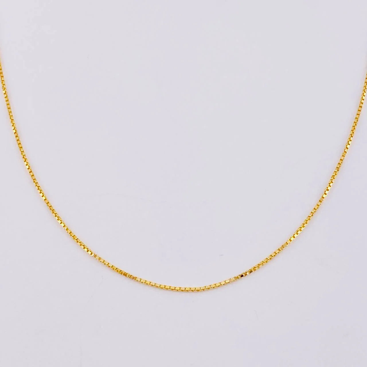 Cadena Veneciana 3g / 24 in / 0.9mm Oro Amarillo 18K