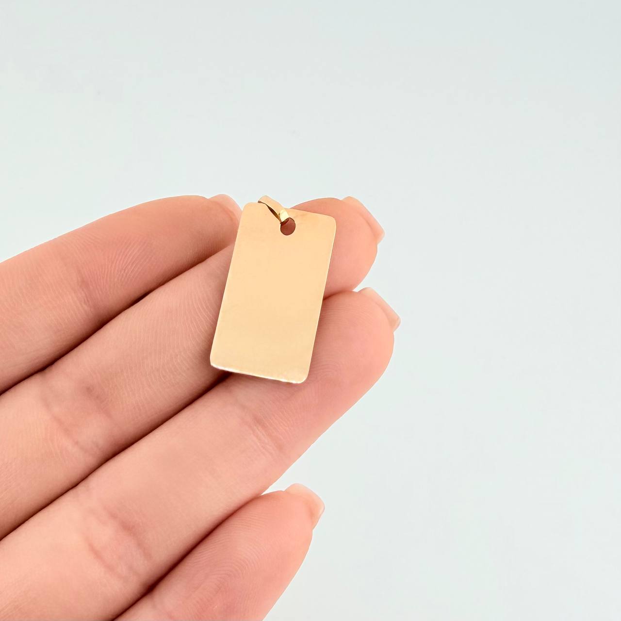 Rectangular Pendant Plate 1.45 g / 1 in 18K Yellow Gold