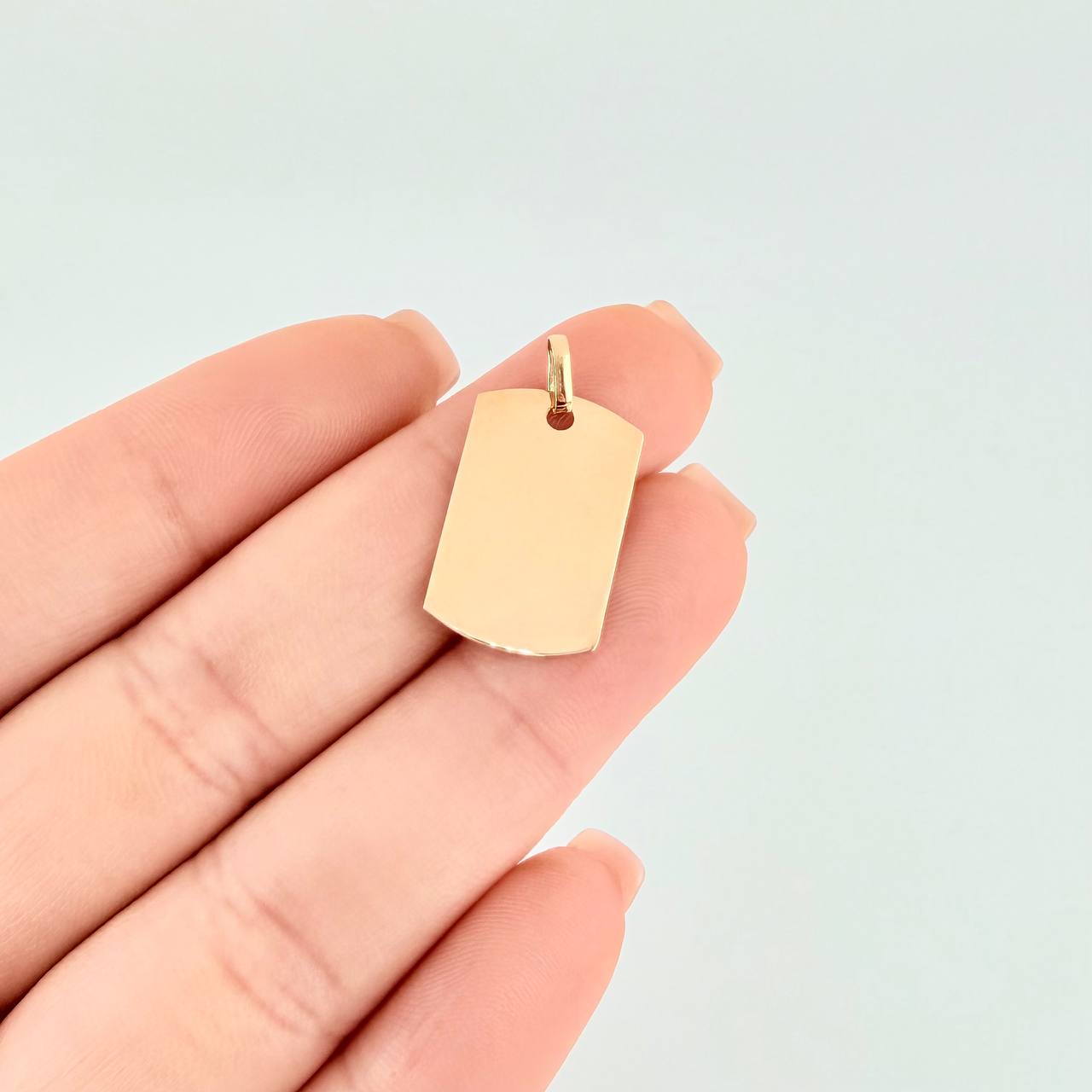 Oval Rectangular Pendant Plate 1.1 g / 1 in 18K Yellow Gold