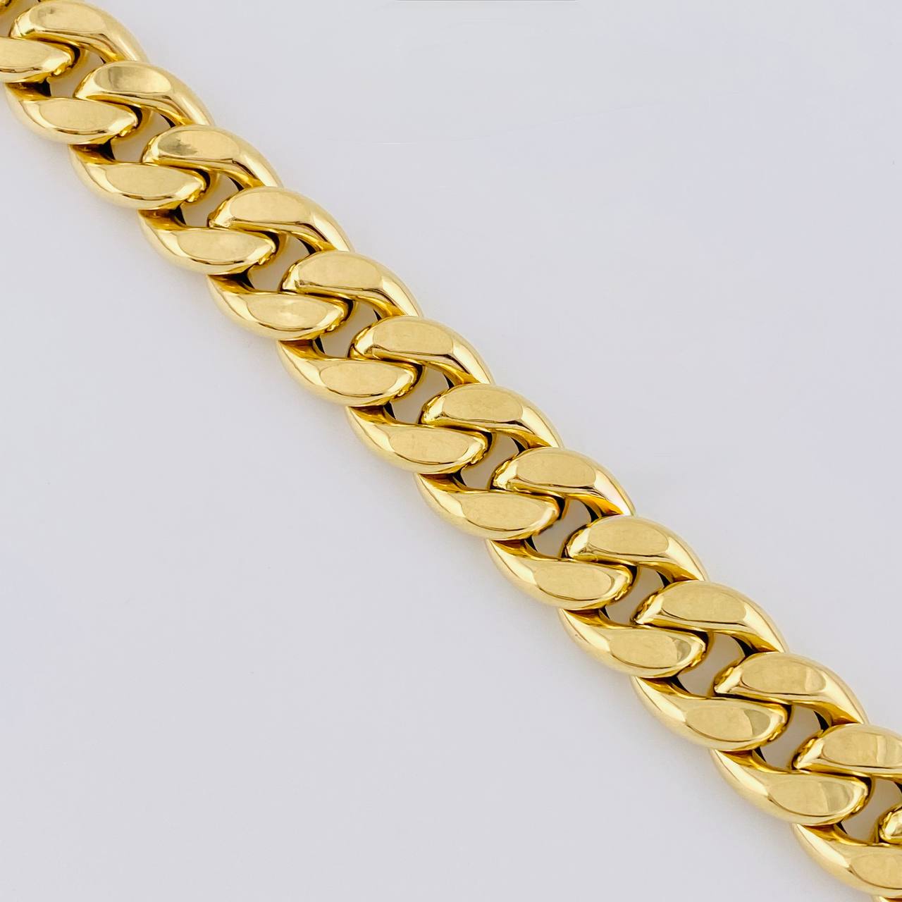 Pulso Cubano 13.1 g / 8 in / 10.8 mm Oro Amarillo 18K