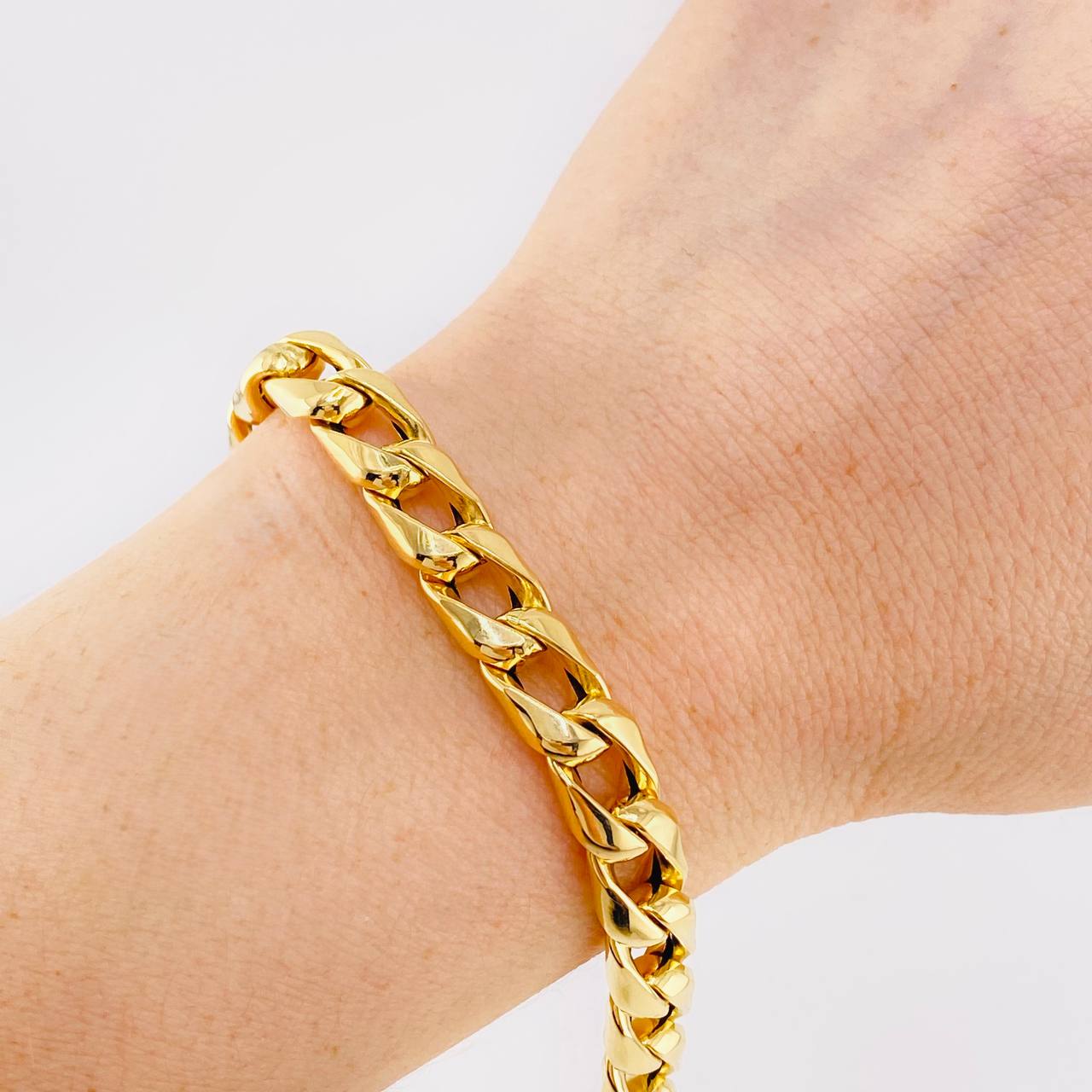 Pulso Panzer 9 g / 8 1/2 in / 8 mm Oro Amarillo 18K