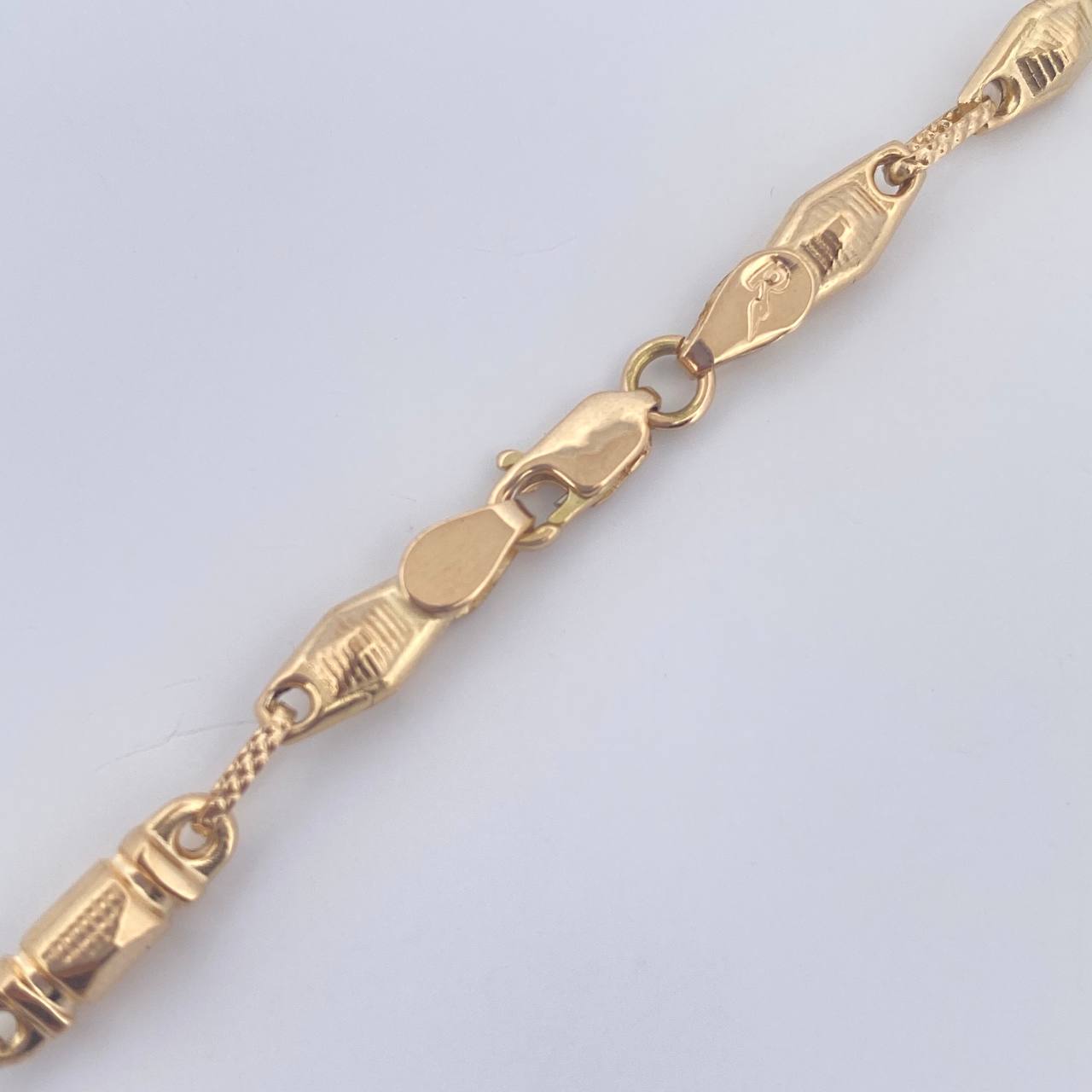 Rustic Pyramid Chain 11.35gr / 24.0in / 18K Gold $