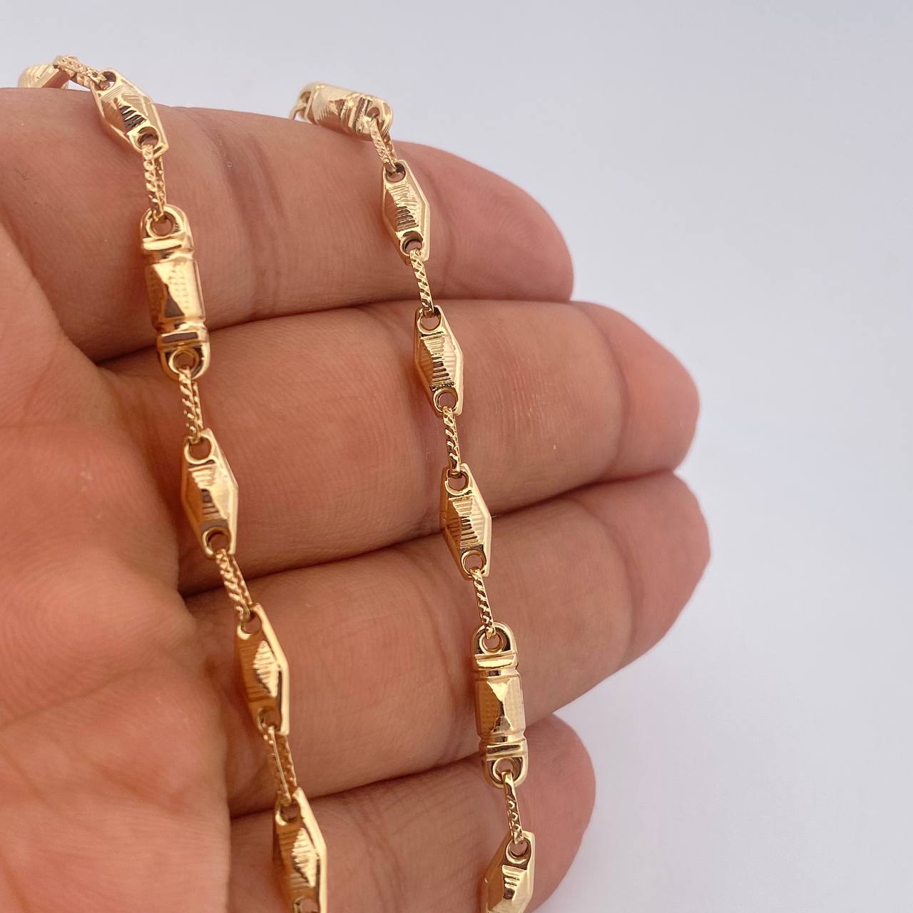Rustic Pyramid Chain 11.35gr / 24.0in / 18K Gold $
