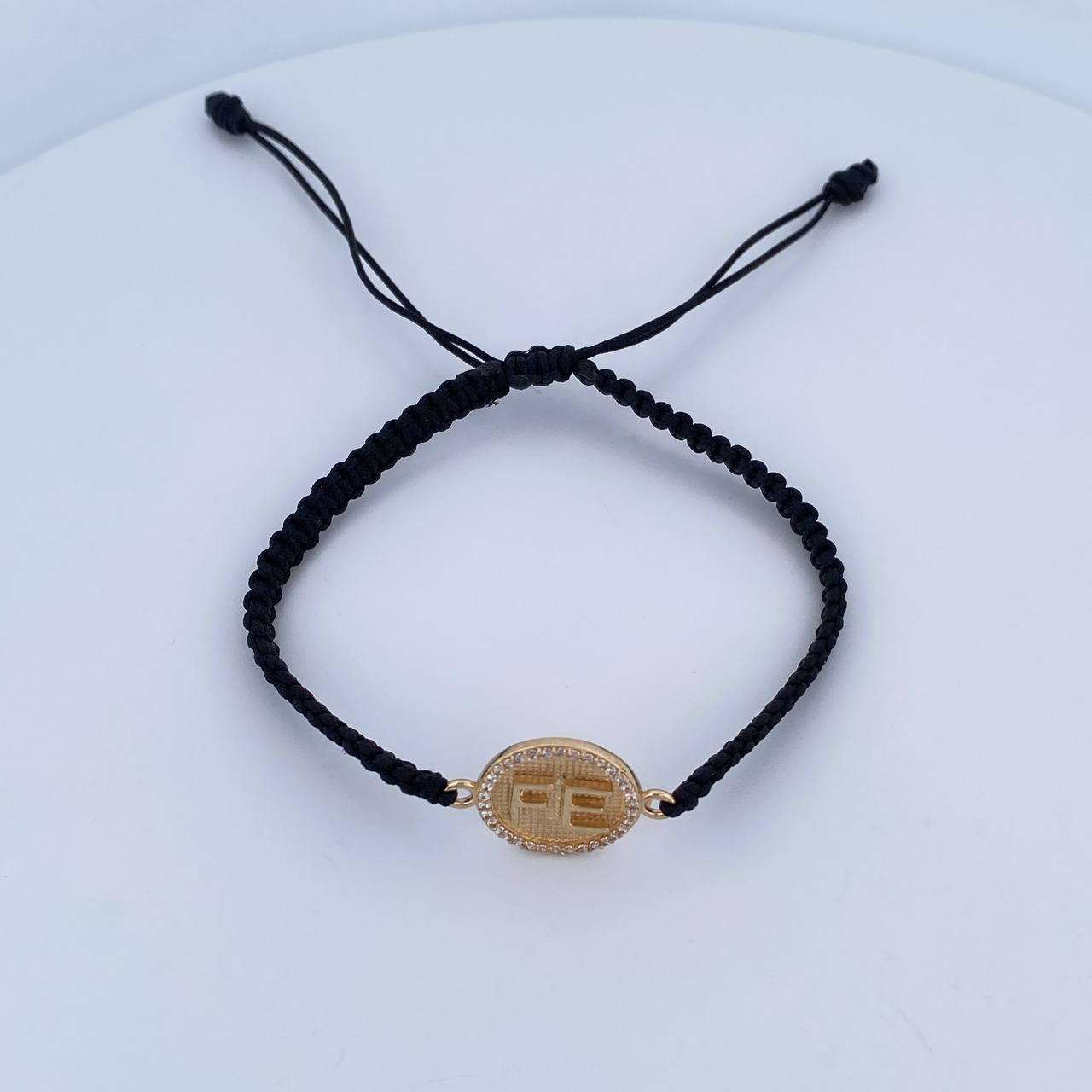 Pulsera Negra Fe 1.95gr / Oro 18K $