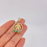 Pendant Virgin of Guadalupe in Relief 7.05g / 1 1/4 in 18K Yellow Gold