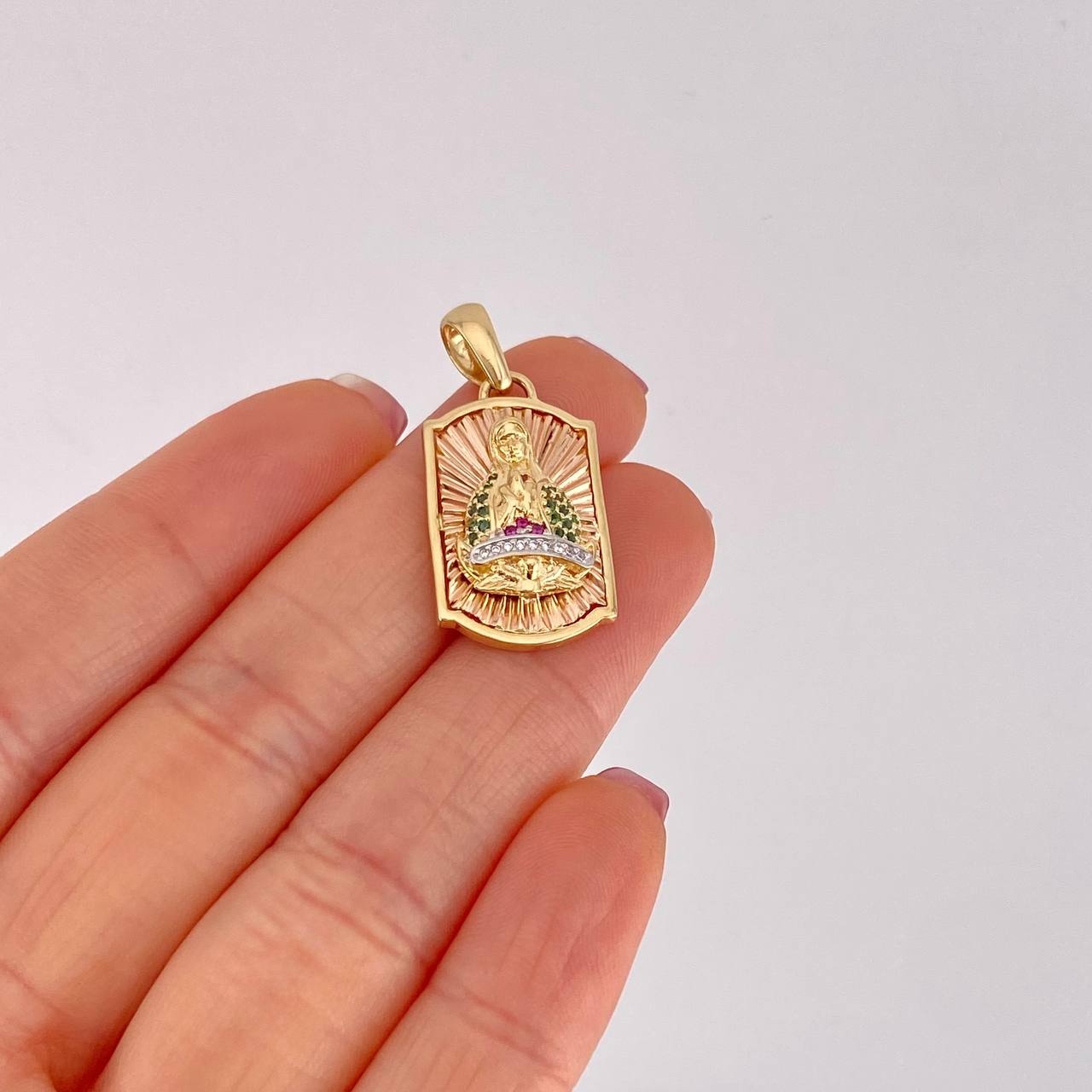 Dije Placa Virgen Guadalupe 6.3g / 1 1/4 in Tres Oros 18K