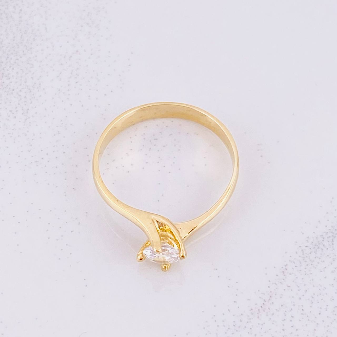 Solitaire Ring 2.1g / T5 3/4 Yellow Gold 18K