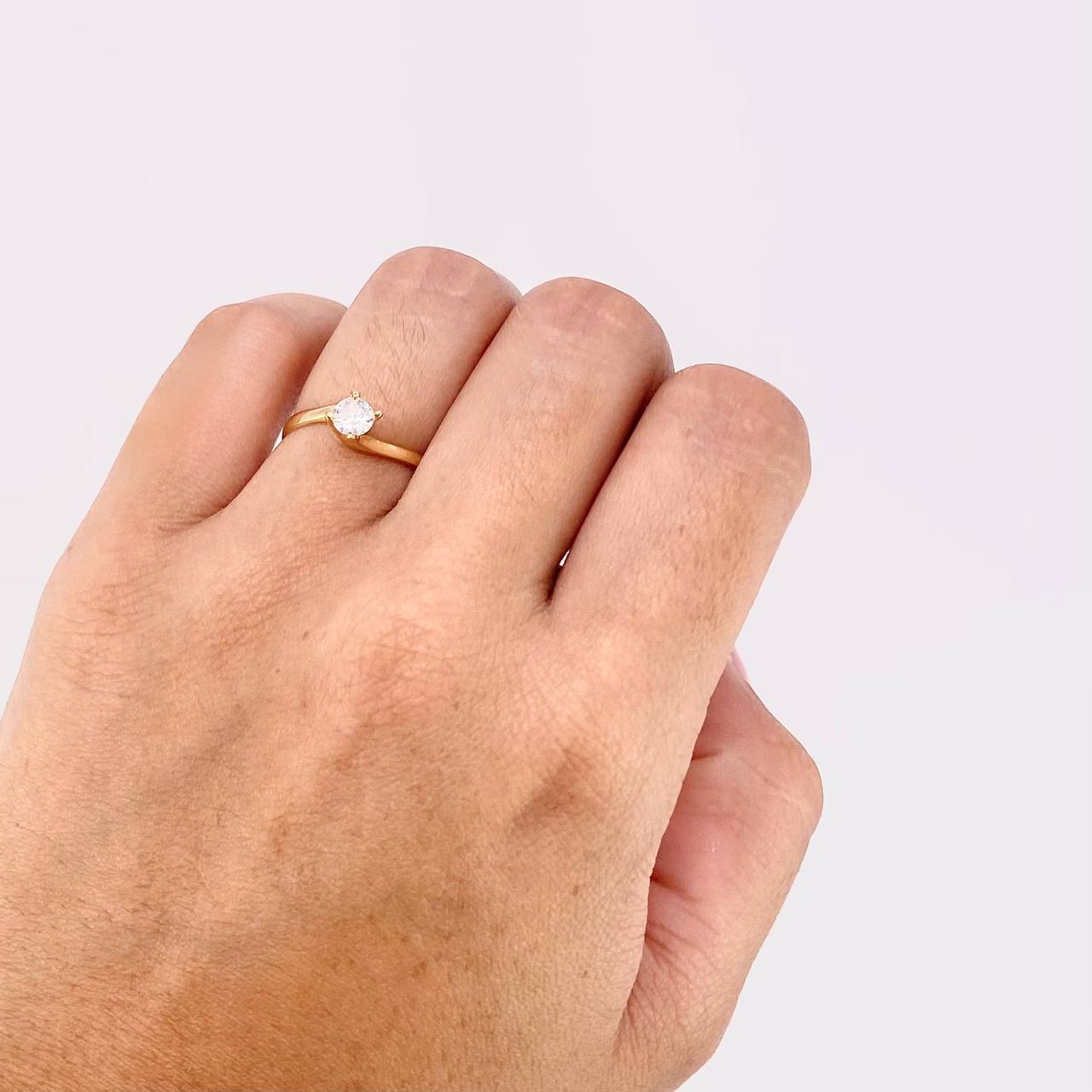 Solitaire Ring 2.1g / T5 3/4 Yellow Gold 18K