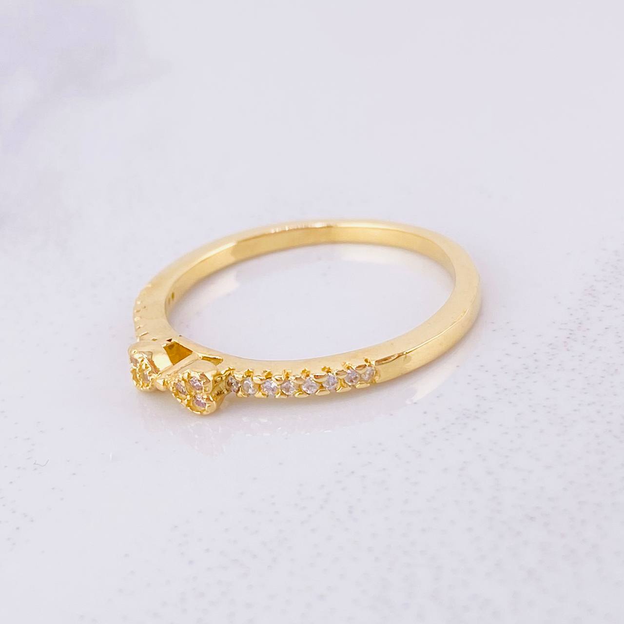 Anillo Moño Deluxe 2.6g / T8 Oro Amarillo 18K