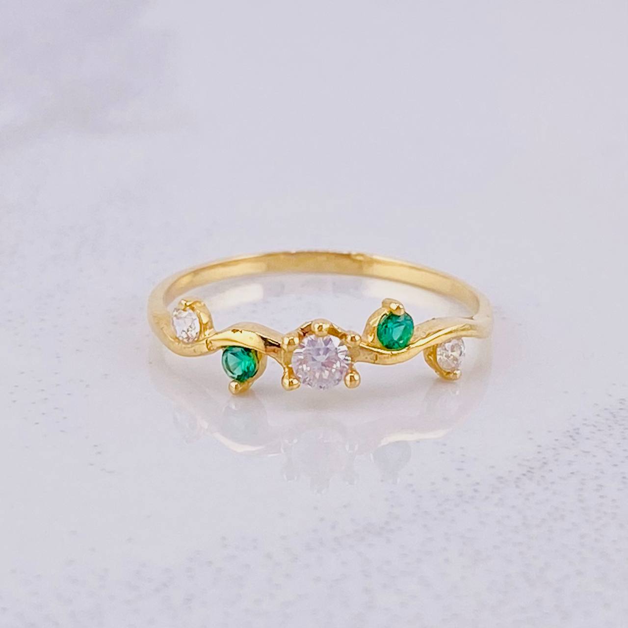 Petal Ring 1.3g / T6 3/4 Yellow Gold 18K