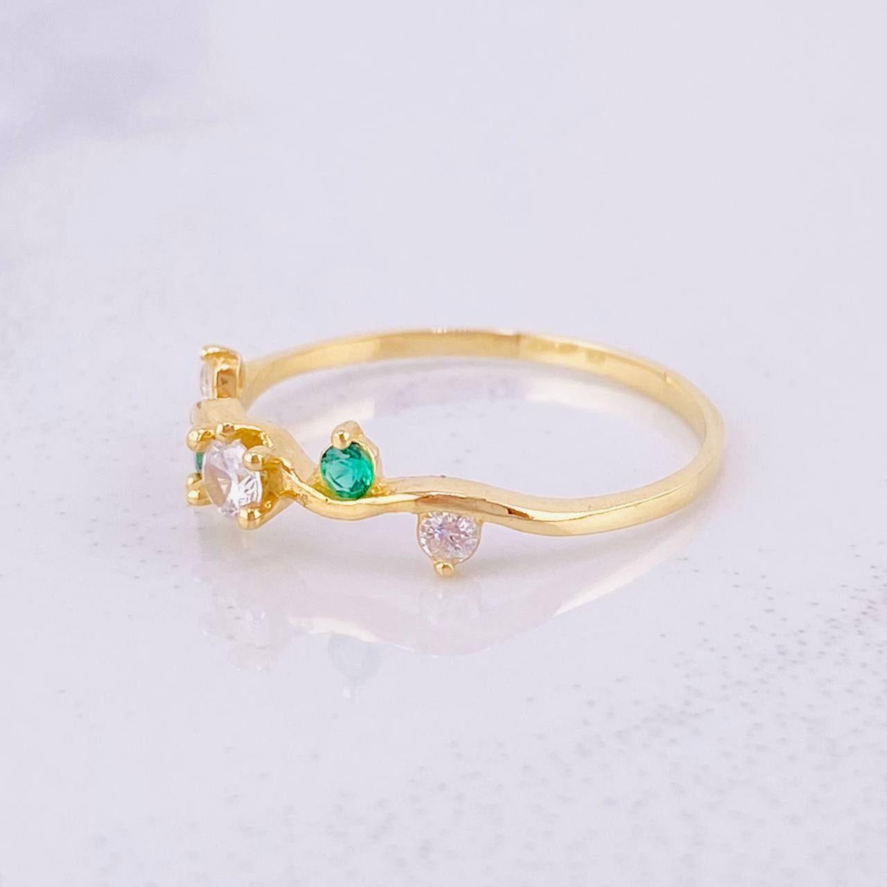 Petal Ring 1.3g / T6 3/4 Yellow Gold 18K