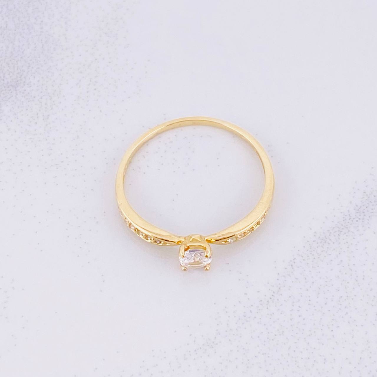 Anillo Solitario 1.4g / T7 3/4 Oro Amarillo 18K