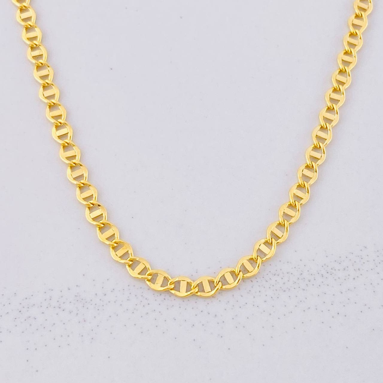 Flat Mariner Chain 2.75g / 20 in / 2.75mm 18K Yellow Gold