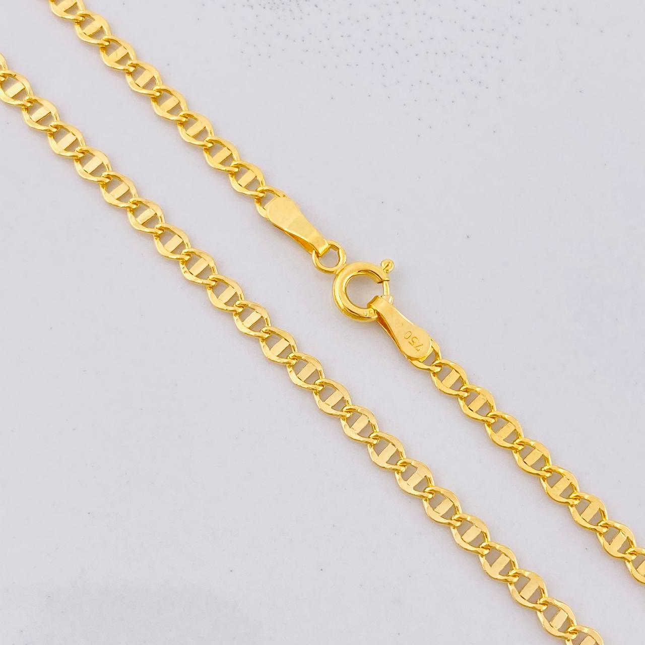 Flat Mariner Chain 2.75g / 20 in / 2.75mm 18K Yellow Gold