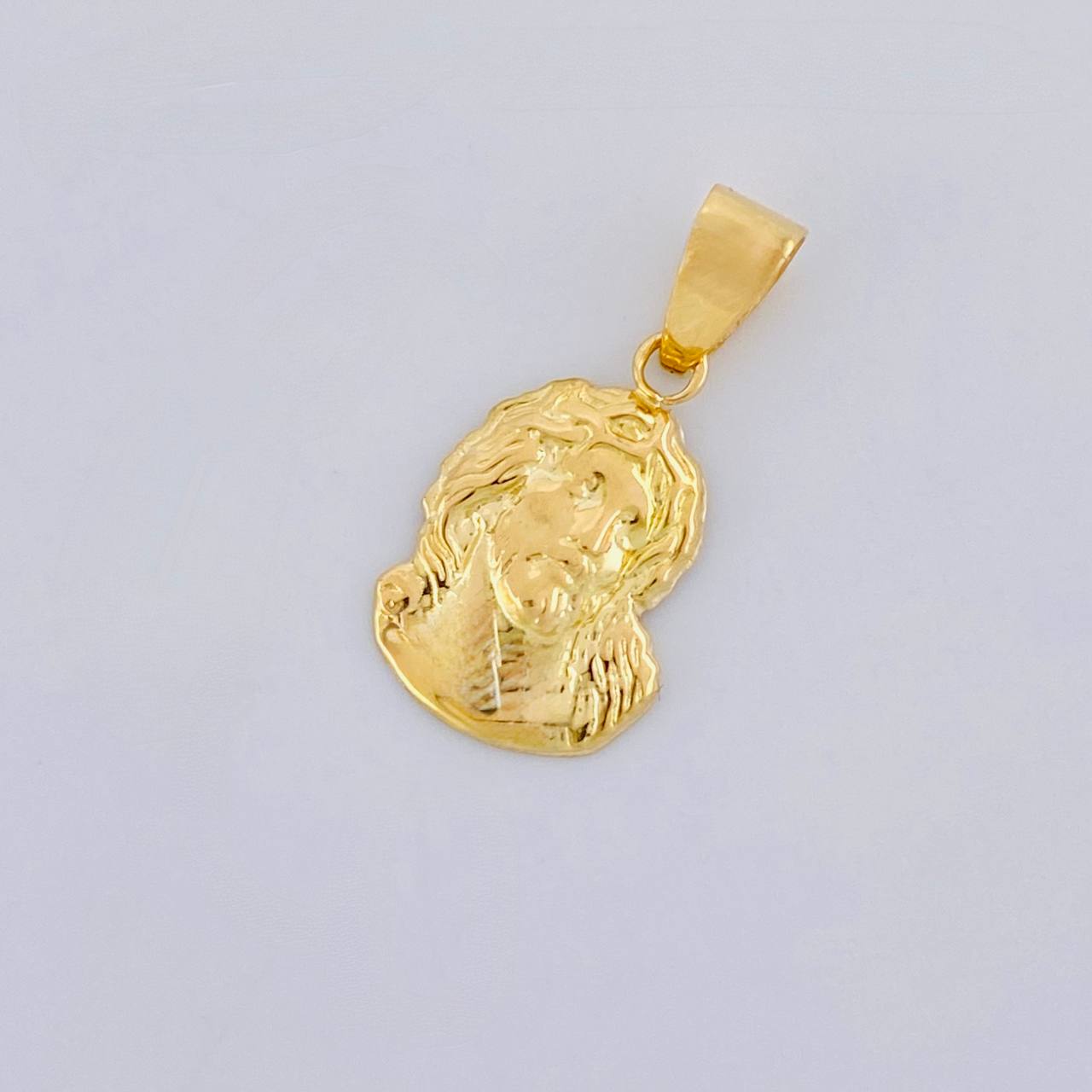 Dije Rostro Cristo 0.85g / 3/4 in Oro Amarillo 18K