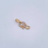 Dije Escorpion 1.1gr / 2.1cm / Circones Blancos Dos Oros Amarillo Blanco 18K &