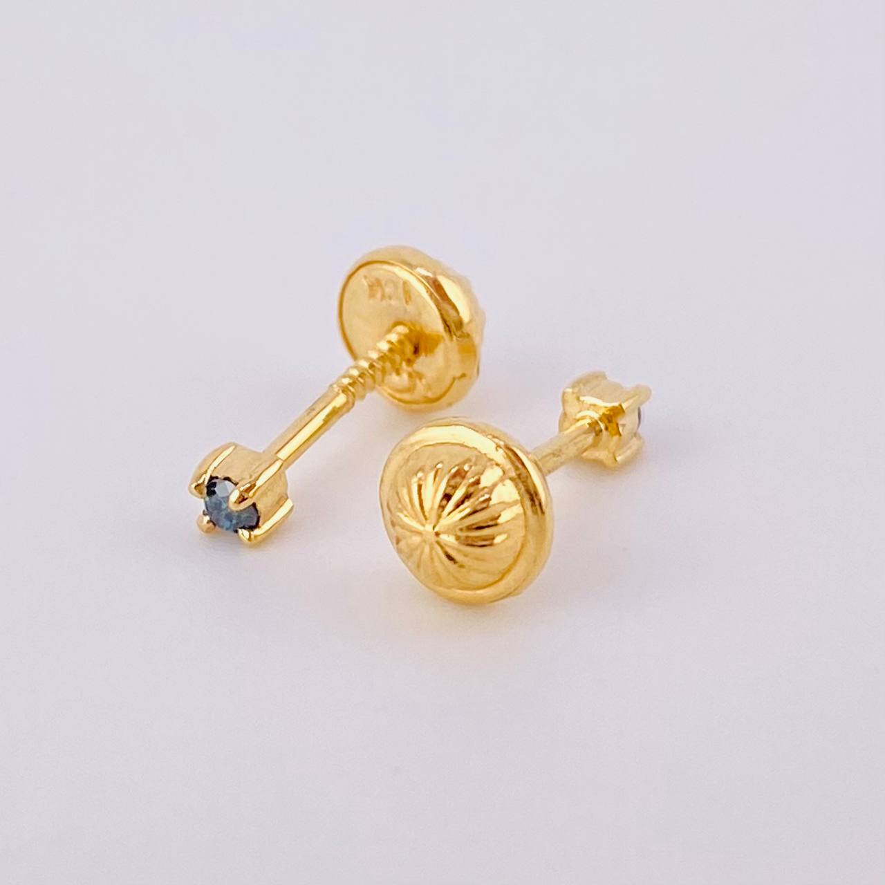 Diamond Stud Earrings 7Pts 0.7gr / 2mm 18K Yellow Gold