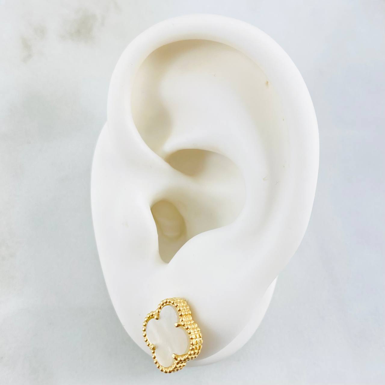 Topos Trebol Blanco 3.15gr / 1/2 in / Oro Amarillo Nac.Esp. 18K