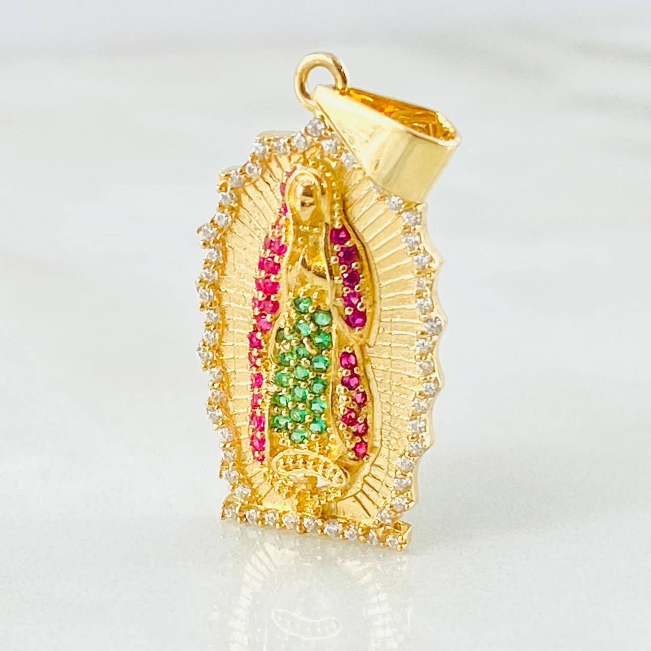 Dije Virgen Guadalupe 5.05gr / 1 1/2 in / Oro Amarillo 18K ©