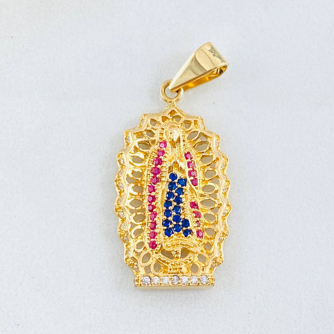 Dije Virgen Guadalupe 4.4gr / 1 1/4 in / Oro Amarillo 18K ©