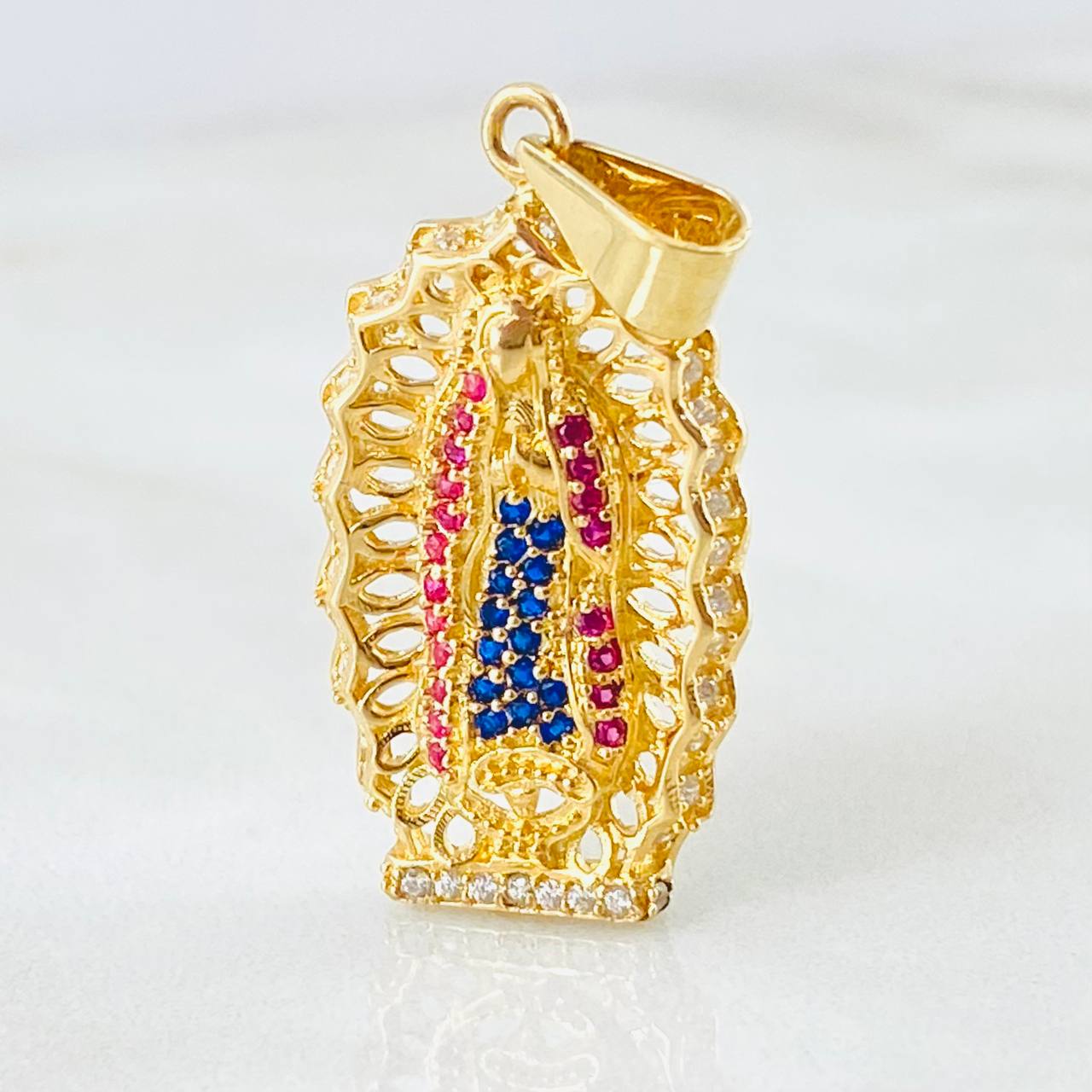 Dije Virgen Guadalupe 4.4gr / 1 1/4 in / Oro Amarillo 18K ©