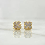 Topos Trebol VCyA 0.9gr / 7mm Nacar Blanco Punteado Oro Amarillo 18K